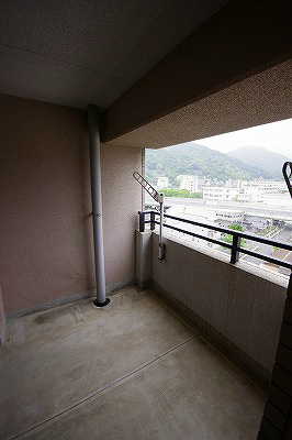 シャイニーヒルズ ベランダ