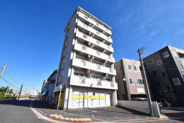 オリエンタル南小倉 502号室 外観