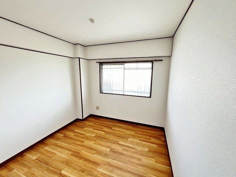 中村ビル ベッドルーム