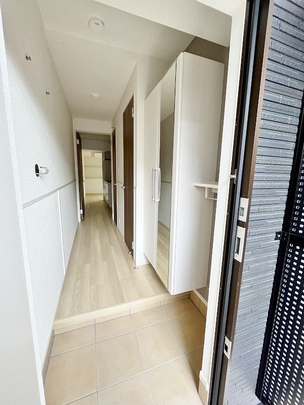 グローリア・ヒデ　A棟 玄関