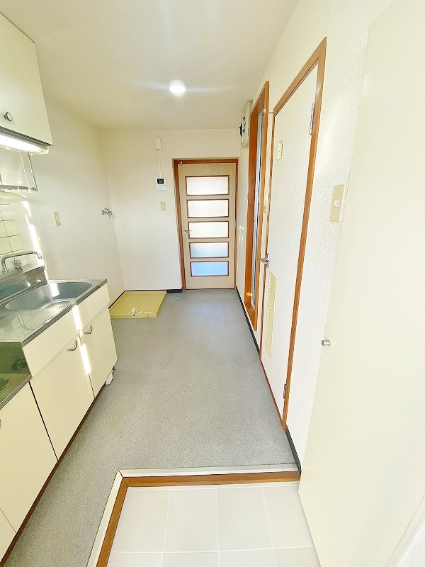 シャトレ下富野   玄関