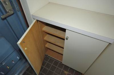 プレアール南小倉 玄関