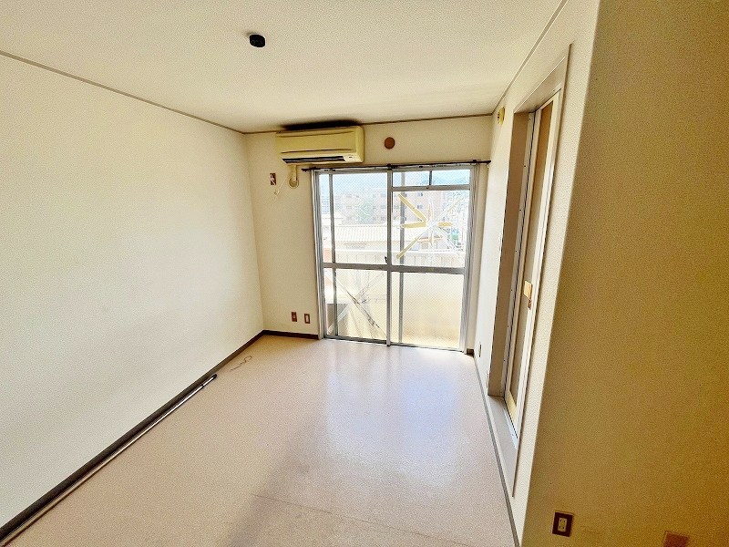 アロー安部山 リビング