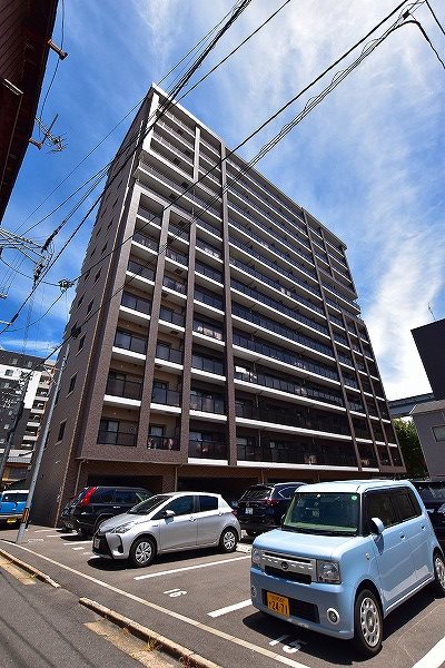 グランシャリオ三萩野 1108号室 外観
