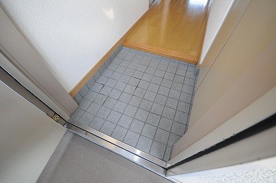 ギャラン小文字 玄関