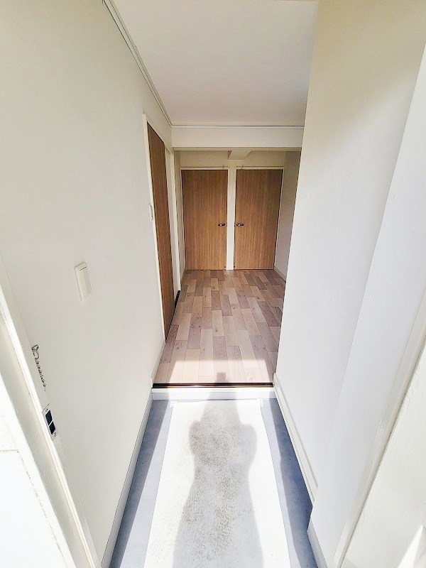 マキシム足原 玄関