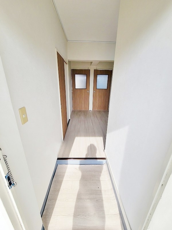 マキシム足原 玄関