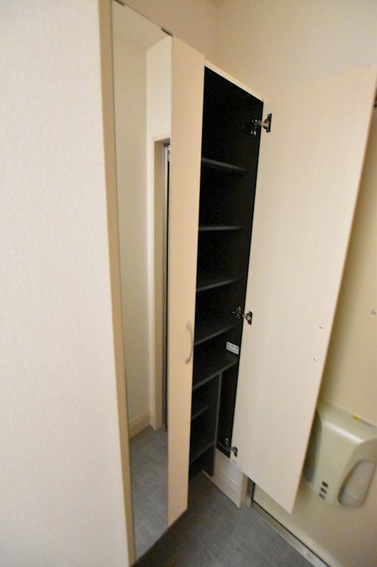 ＣＨＲ－２６ 玄関