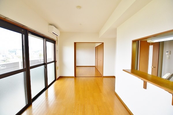 クレール長尾Ⅱ リビング