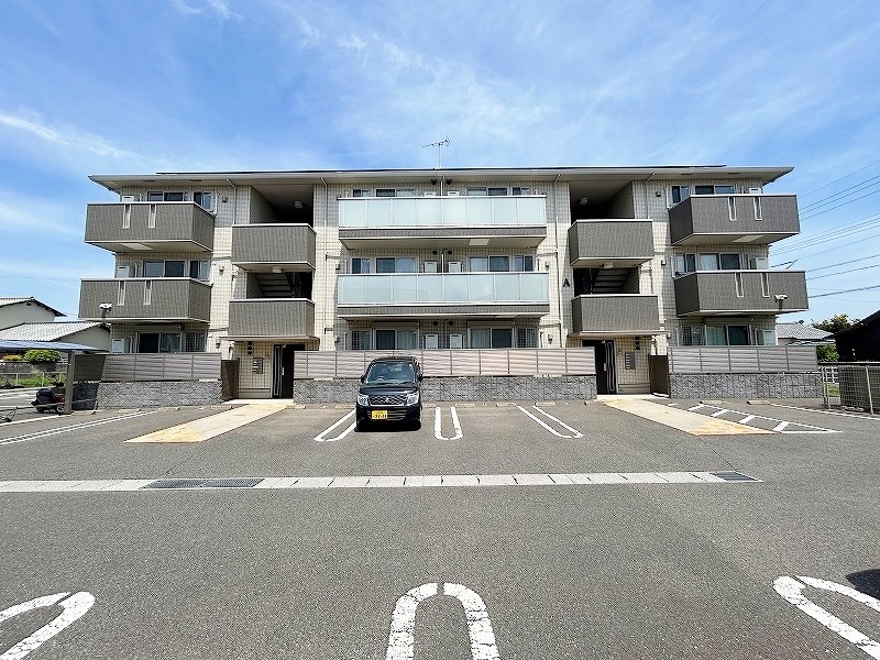 メゾンラフィーネＡ棟 203号室 外観