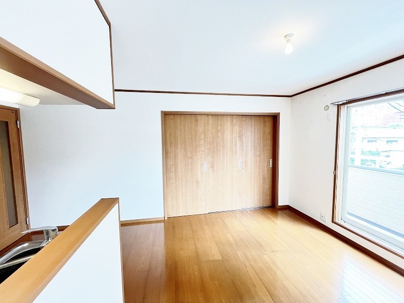 エスポワールＩＳＨＩＢＡＳＨＩ リビング