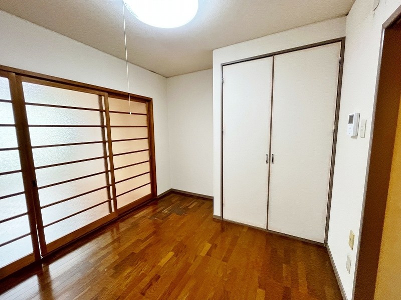 アヴィニール石田  その他7