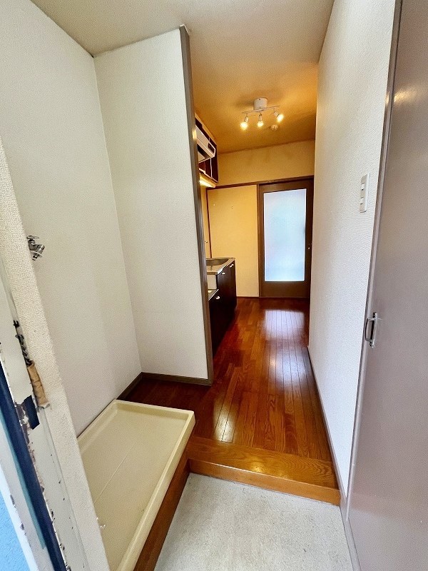 アヴィニール石田  その他11