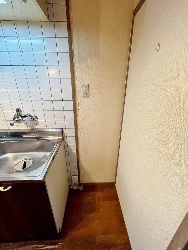 アヴィニール石田  その他16