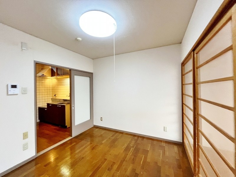 アヴィニール石田  その他22