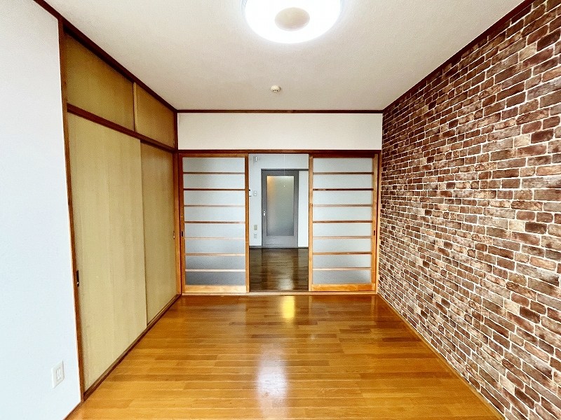 アヴィニール石田  その他34