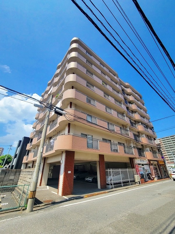 トーカンマンション三萩野 302号室 外観