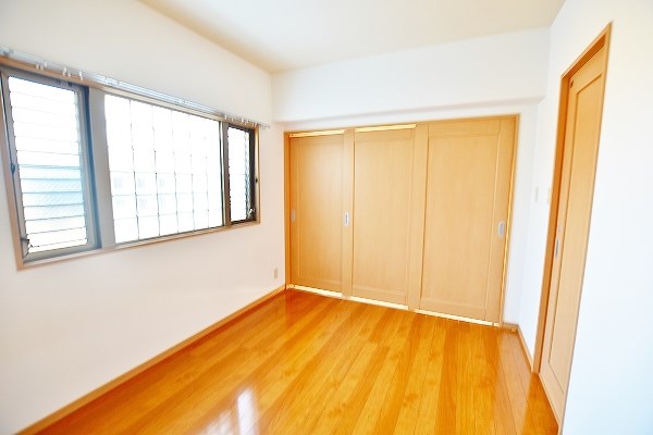 アーバンコート若園 ベッドルーム