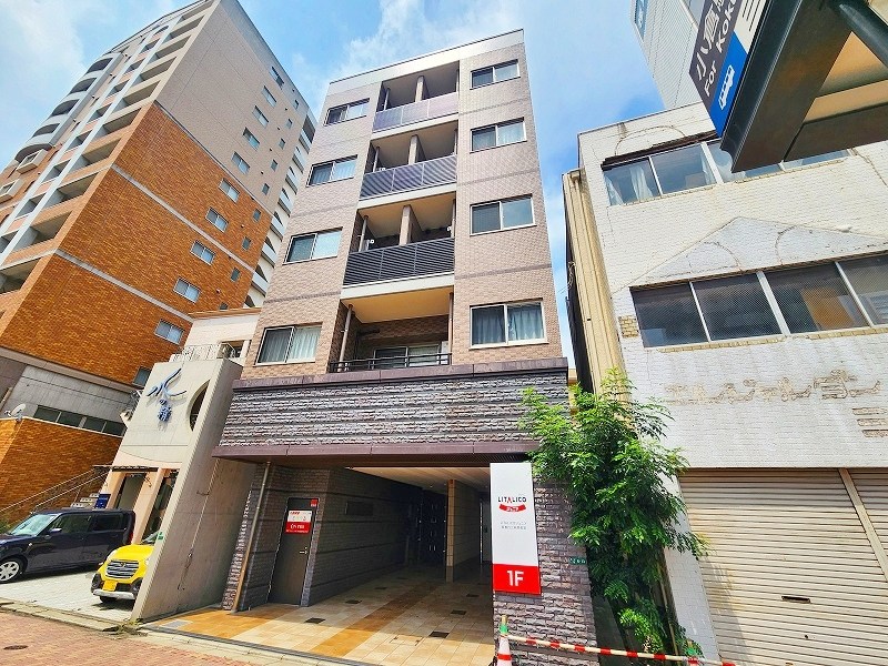 アルバース三萩野 401号室 外観