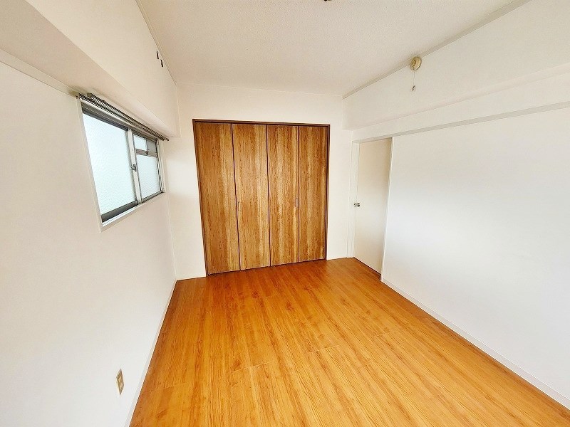 酒井愛宕ビル ベッドルーム