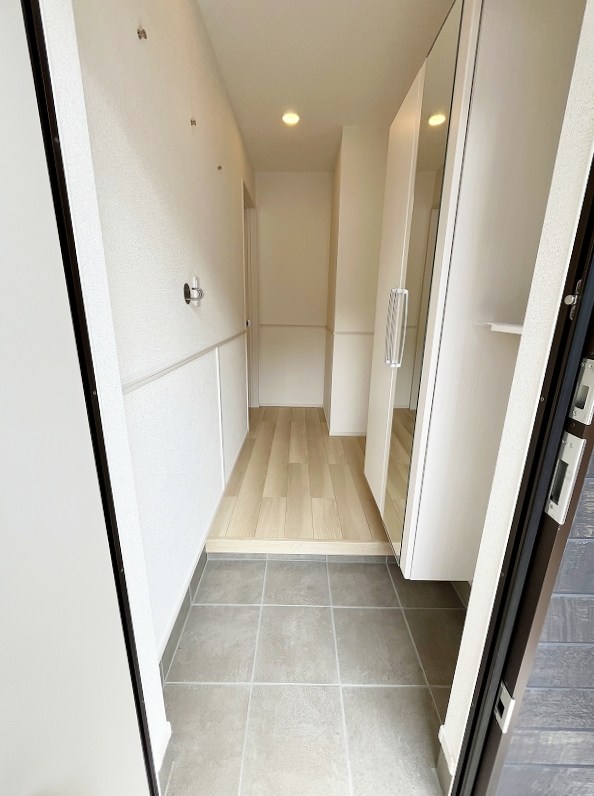 プランタンコートⅥ 玄関