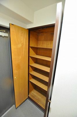 エル片野Ⅰ 玄関