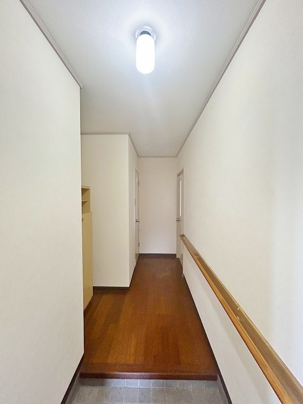 大八ビル  玄関