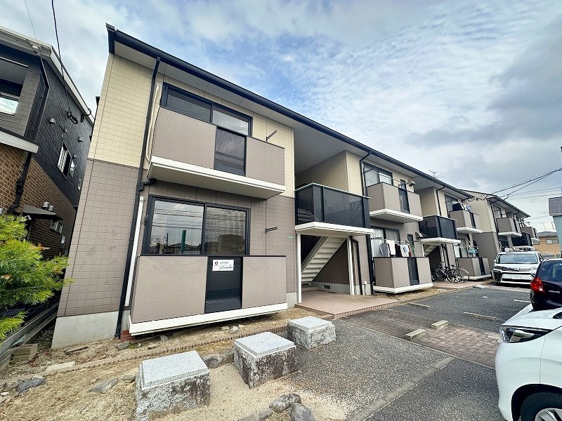 ソルジェンテ南方　Ｂ棟  201号室 外観