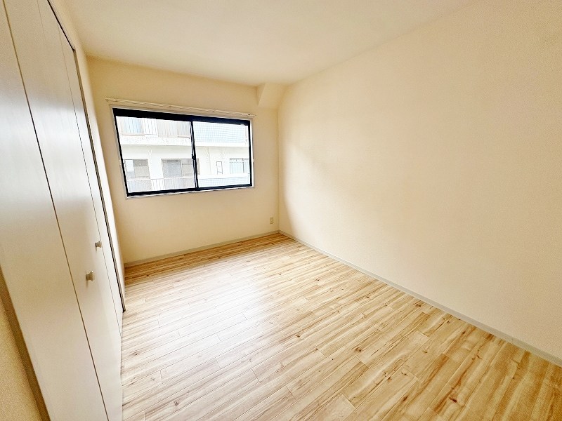 ソルジェンテ南方　Ｂ棟 ベッドルーム