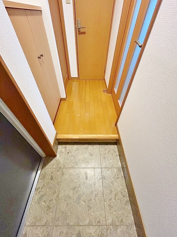 大八ビル  玄関