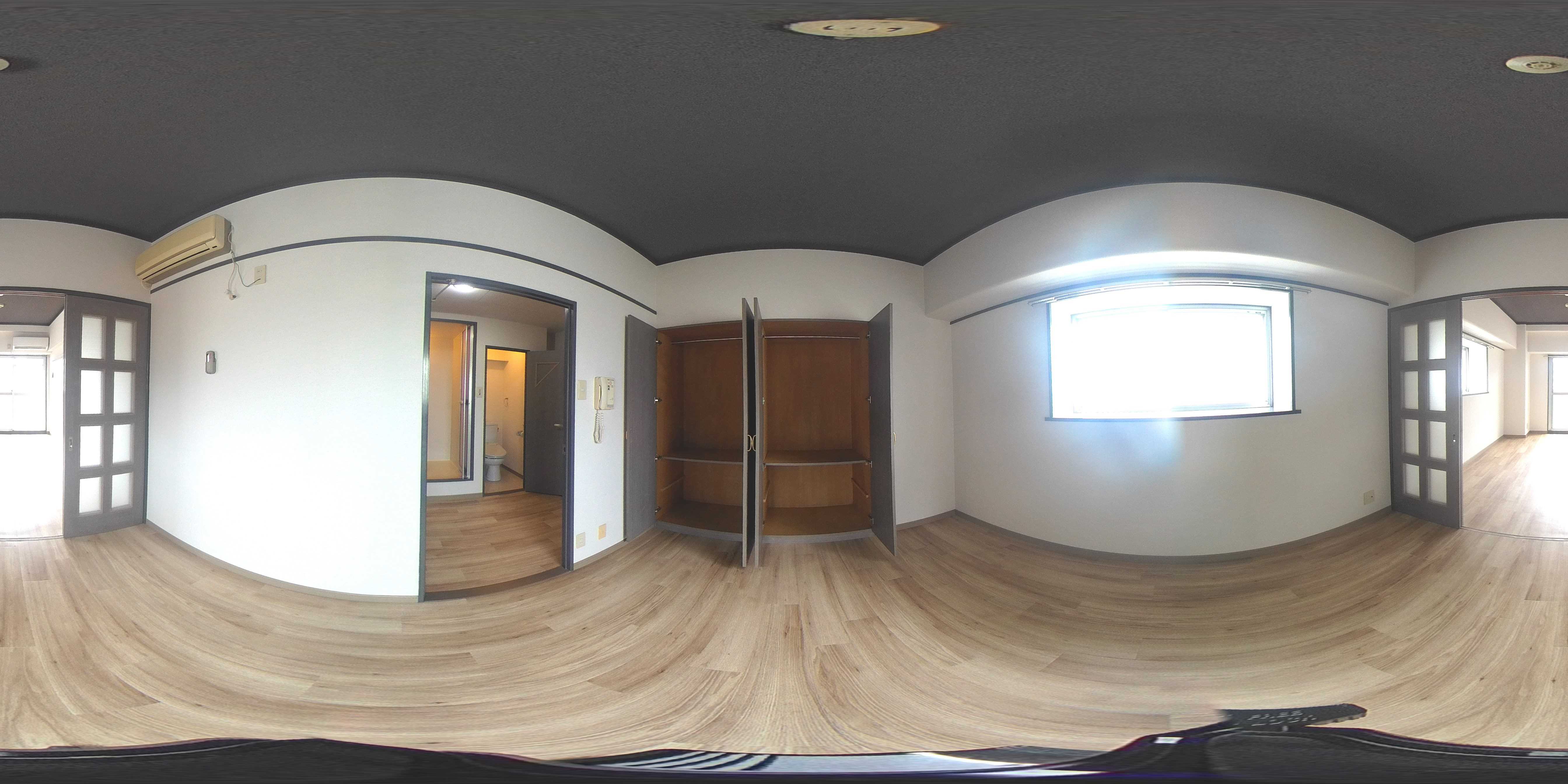 ロイヤルトレンディ  ベッドルーム