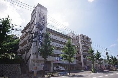 ロワールイン下到津 101号室 外観