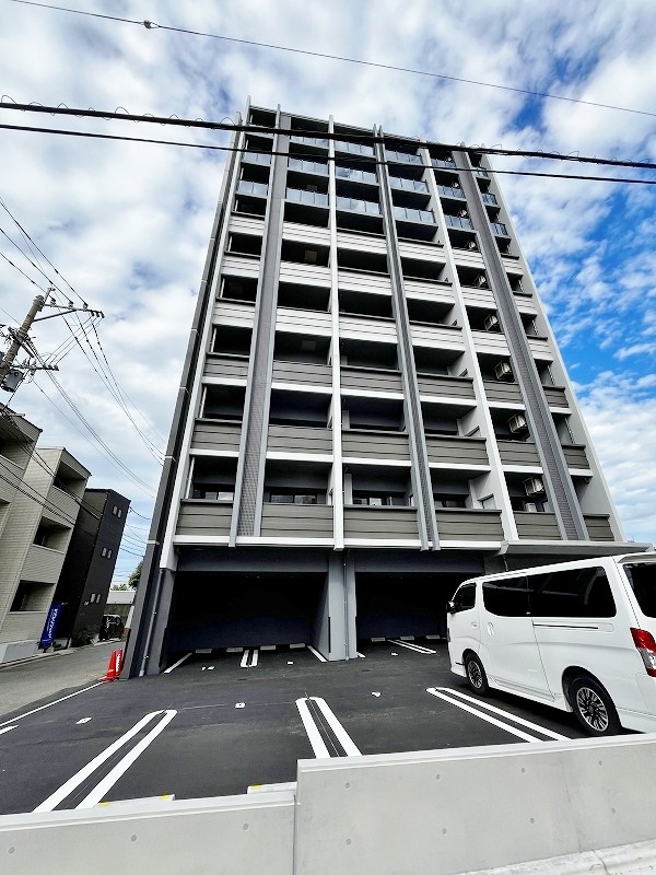 アベニール幸  1005号室 外観