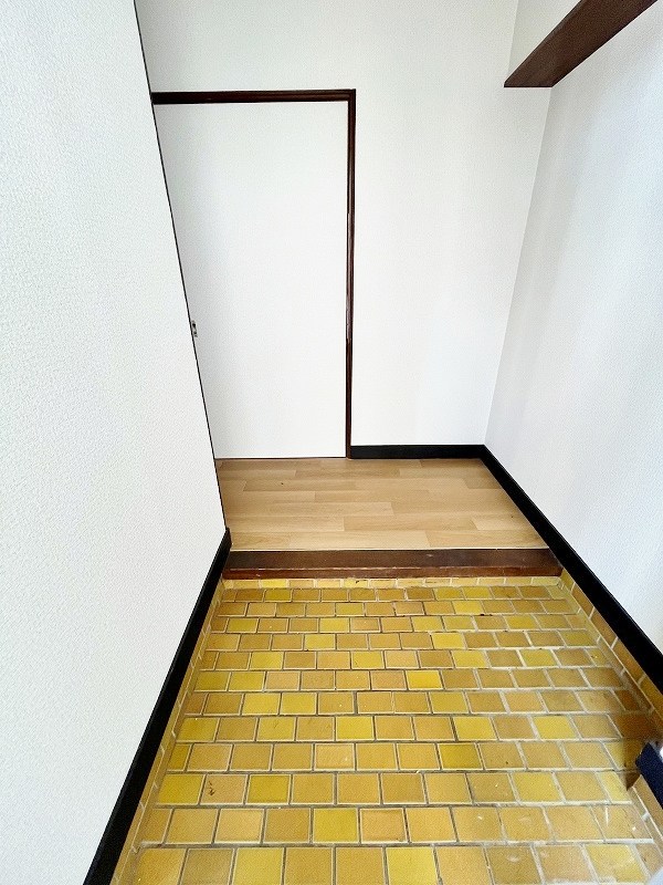 山内第二マンション  玄関