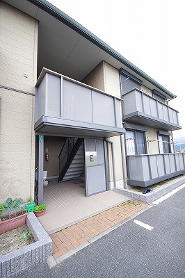 グランシャーメゾン　Ｅ棟   202号室 外観