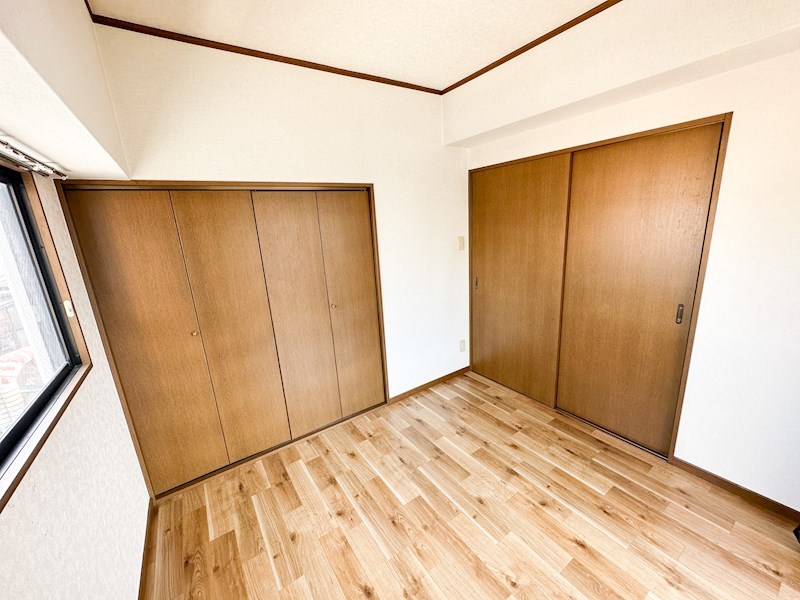 ロイヤルＭ ベッドルーム