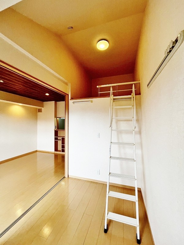 カノン ベッドルーム