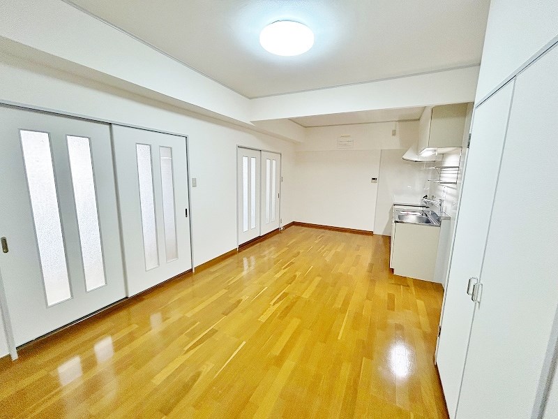 第１７共立ビル リビング