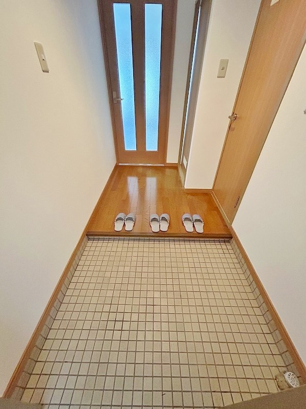 グリーンハイツ足立 玄関