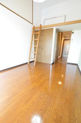 ヤンググレイス若園 リビング