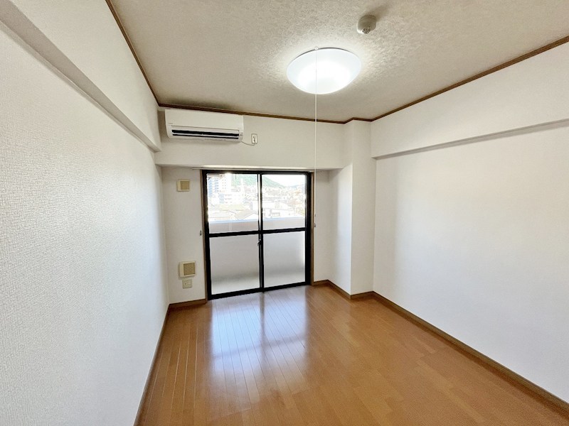 クルーズ・グラン・セレスト リビング