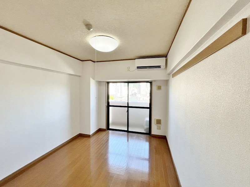 クルーズ・グラン・セレスト リビング