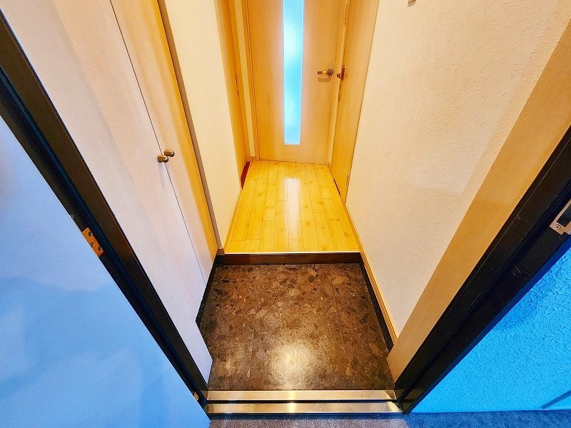 ヒット馬借BLD 玄関