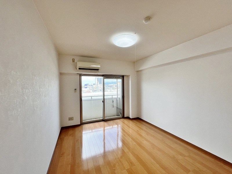 ピエタ   リビング