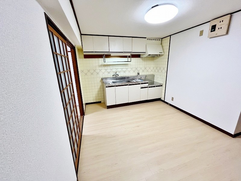 ディアライフ赤坂 リビング