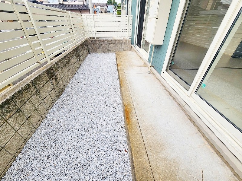 リーヴァ・ヴィラ　リーヴァ  ベランダ