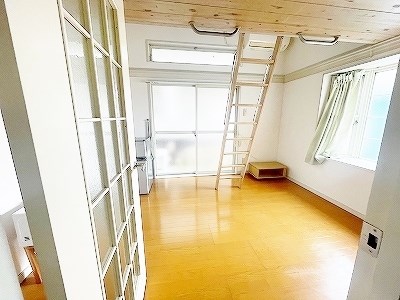 ＫＩＹＯＭＩＺＵⅢレジデンス ベッドルーム