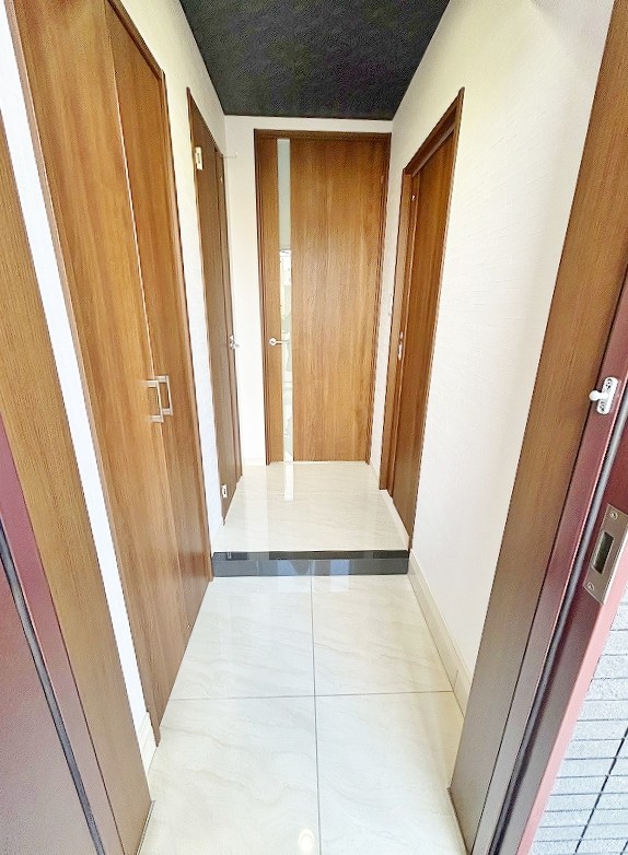 プレジデンスざ・さくら通り 玄関