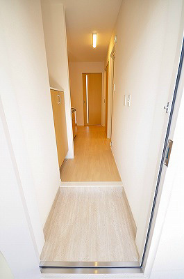 ルナ・ジュエル 玄関