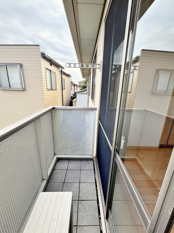 グランディール愛３ ベランダ